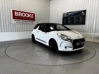 Used DS Automobiles DS3 Connected Chic 2018 White Hatchback