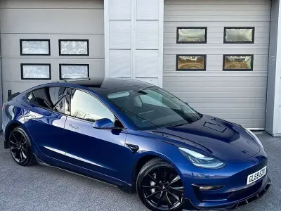 Used Tesla Model 3 11 kW (15 HP) 2019 Sedan