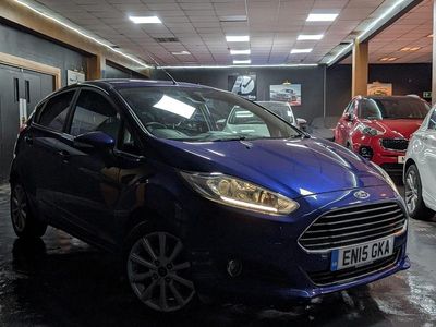 Used Ford Fiesta Titanium 100 HP (73 kW) 2015 Blue Hatchback
