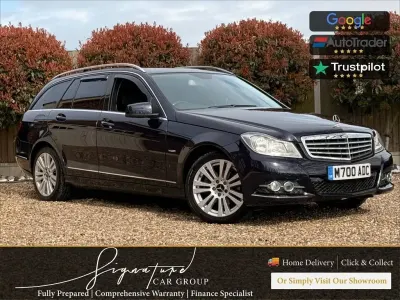 Usado Mercedes C220 Elegance 2011 Azul Familiar