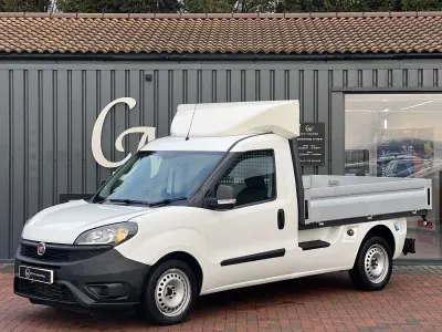 Używany Fiat Doblò 2021 Biały Minivan