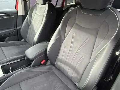 Begagnad VW Tiguan Elegance 204 HK (150 kW) 2025 Röd SUV