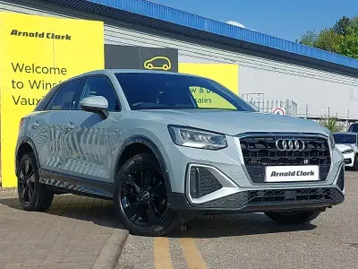 Gebraucht Audi Q2 S-Line 150 PS (110 kW) 2023 Grau SUV