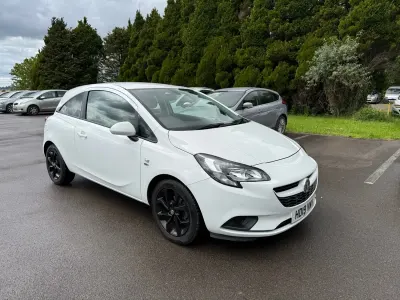 Używany Vauxhall Corsa 75 KM (55 kW) 2019 Biały Hatchback