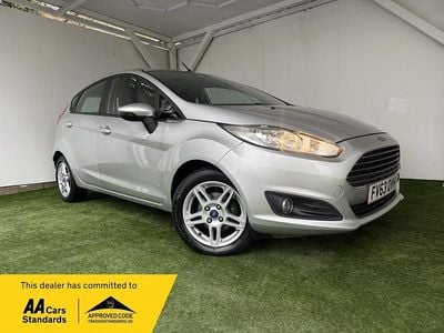 Silver Used 2013 Ford Fiesta Zetec Hatchback | £2,795 (Good price)