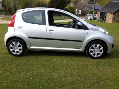 Second-hand Peugeot 107 68 CP (50 kW) 2010 Gri Hatchback