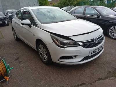 Used Vauxhall Astra Design Edition 2017 White Hatchback