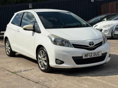 Used Toyota Yaris SR 2012 White Hatchback