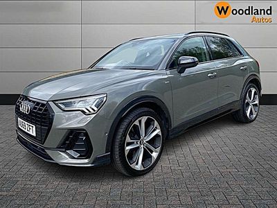 Begagnad Audi Q3 Advanced 190 HK (139 kW) 2019 Grå SUV