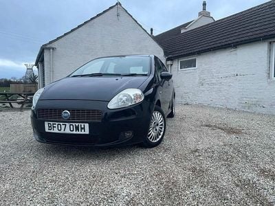 Used Fiat Grande Punto Dynamic 77 HP (56 kW) 2007 Black Hatchback