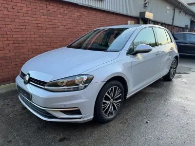 Used VW Golf VII SE 115 HP (84 kW) 2018 Silver Hatchback