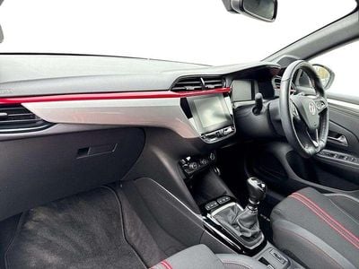 Used Vauxhall Corsa Edition 99 HP (72 kW) 2022 White Hatchback