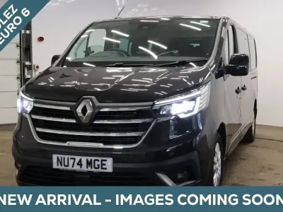 Używany Renault Trafic 2024 Czarny Minivan