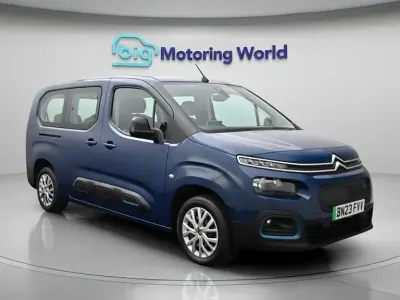 Used Citroën e-Berlingo Feel 100 kW (136 HP) 2023 Blue MPV