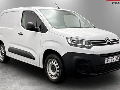 Used Citroën Berlingo 102 HP (75 kW) 2023 MPV