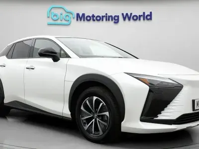 Używany Lexus RZ 450e 230 kW (313 KM) 2024 Biały SUV