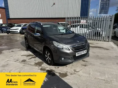 Begagnad Peugeot 2008 Allure 120 HK (88 kW) 2015 Grå SUV
