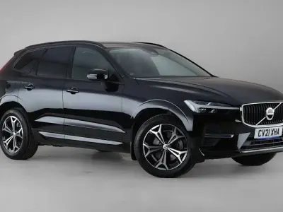 Used Volvo XC60 Momentum 250 HP (183 kW) 2021 Black SUV