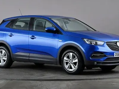 Used Vauxhall Grandland X 131 HP (96 kW) 2019 Blue SUV