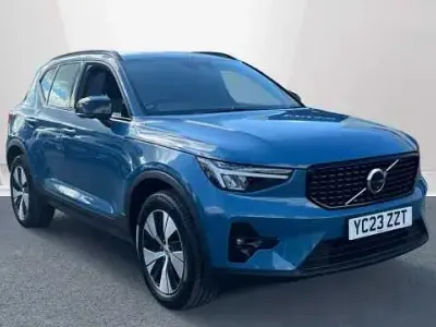 Usado Volvo XC40 Plus 208 HP (152 kW) 2023 Azul SUV
