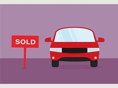 Used Toyota Aygo X-play 68 HP (50 kW) 2017 Red Hatchback