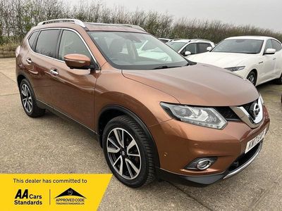 Used Nissan X-Trail Tekna 2017 Orange SUV