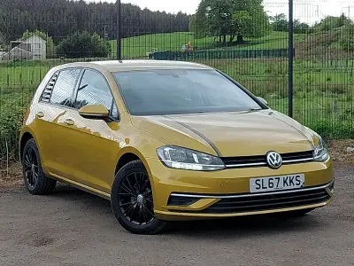 Usado VW Golf VII SE 150 HP (110 kW) 2017 Amarelo Citadino