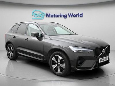 Usado Volvo XC60 Plus 350 HP (257 kW) 2023 Cinzento SUV