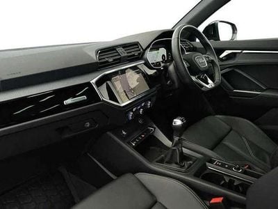 Begagnad Audi Q3 Black Edition 2024 SUV