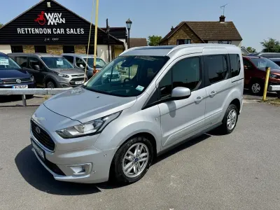 Used Ford Tourneo Titanium 115 HP (84 kW) 2021 Silver MPV