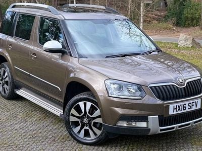 Used Skoda Yeti LAURIN & KLEMENT 150 HP (110 kW) 2016 Brown SUV