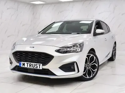 Used Ford Focus ST-Line X 125 HP (91 kW) 2020 Silver Hatchback