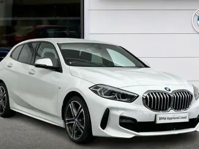 Used BMW 118 M Sport 134 HP (98 kW) 2023 White Hatchback