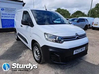 Used Citroën Berlingo 2023 Icy white MPV