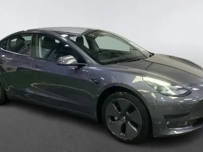 Usado Tesla Model 3 RWD 180 kW (245 HP) 2023 Cinzento Sedan