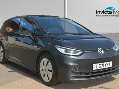 Usado VW ID.3 Pro 106 kW (145 CV) 2021 Gris Utilitario