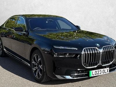 BMW i7