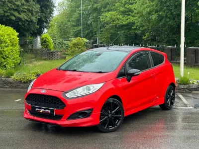 Used Ford Fiesta Zetec 140 HP (102 kW) 2016 Red Hatchback
