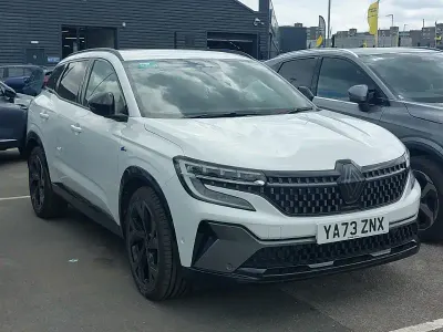 Used Renault Austral Techno Esprit Alpine 200 HP (147 kW) 2024 White SUV