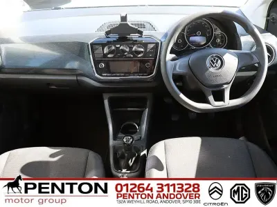 Usado VW up! S 65 HP (47 kW) 2021 Prateado Citadino