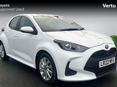 Used Toyota Yaris Hybrid 116 HP (85 kW) 2022 White Hatchback
