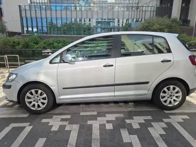 Used VW Golf Plus Cross SE 113 HP (83 kW) 2005 MPV