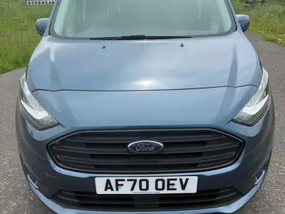 Usado Ford Transit Connect Limited 120 HP (88 kW) 2020 Azul Monovolume
