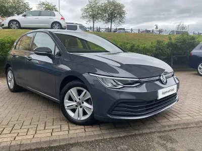 Used VW Golf VII Life 150 HP (110 kW) 2020 Hatchback