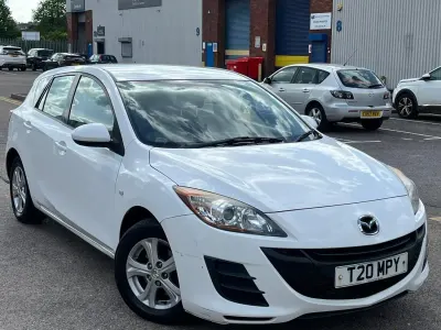 Usado Mazda 3 2011 Blanco Utilitario