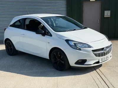 Used Vauxhall Corsa Excite 2015 White Hatchback