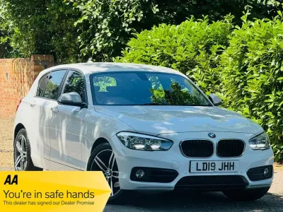 Used BMW 118 Sport Line 136 HP (100 kW) 2019 White Hatchback