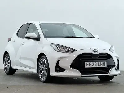 Used Toyota Yaris 116 HP (85 kW) 2023 White Hatchback