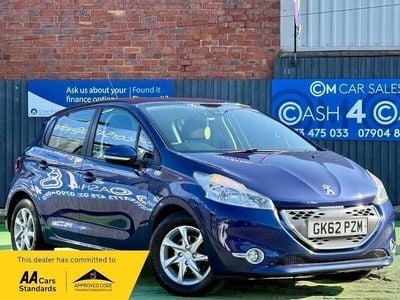 Used Peugeot 208 Active 70 HP (51 kW) 2012 Blue Hatchback