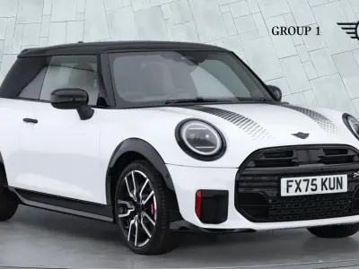 Używany Mini John Cooper Works Hatch 231 KM (169 kW) 2025 Biały Hatchback